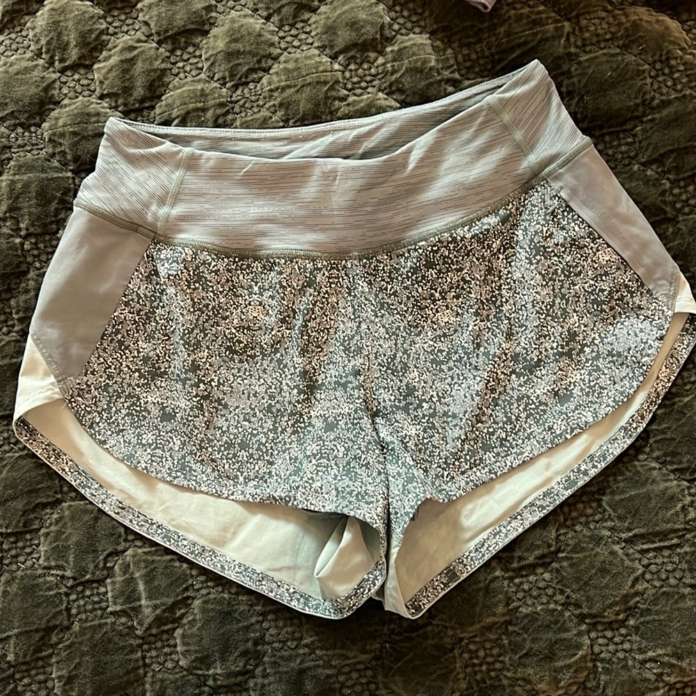 Outdoor Voices Pebble Short - lined